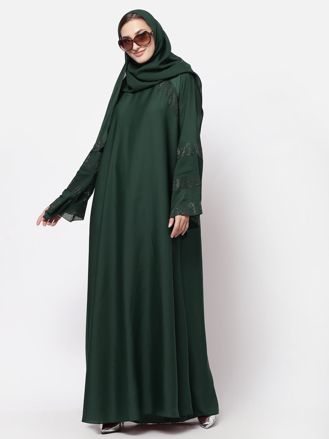 Klotthe Women Green Embellished Burqa With Scarves