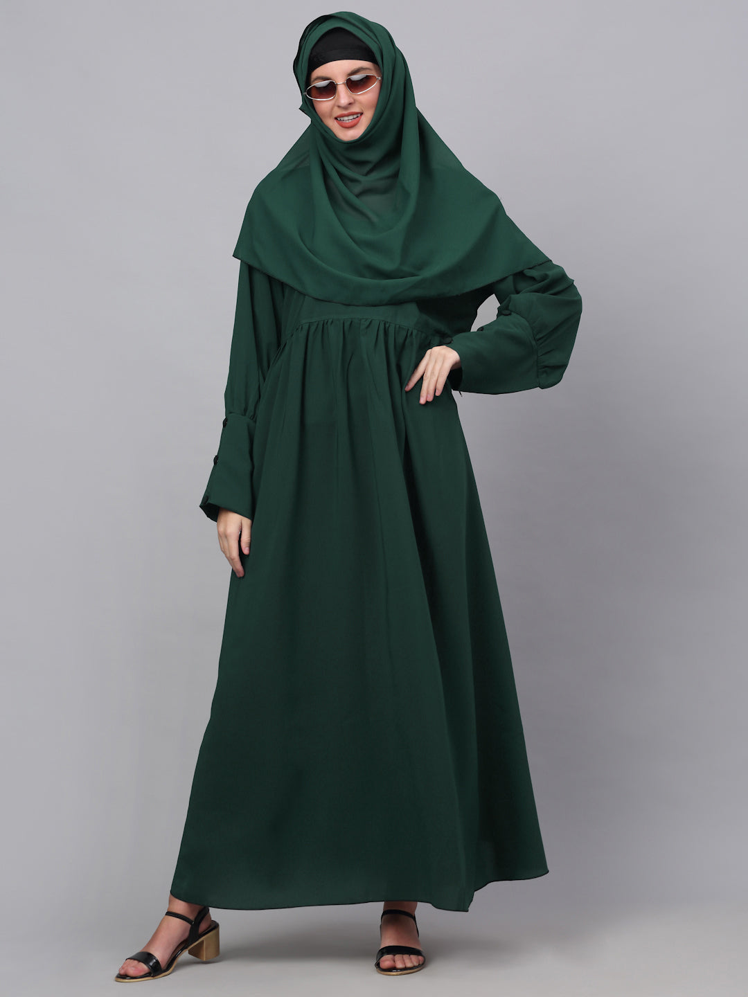 Klotthe Women Green Embellished Burqa With Scarves