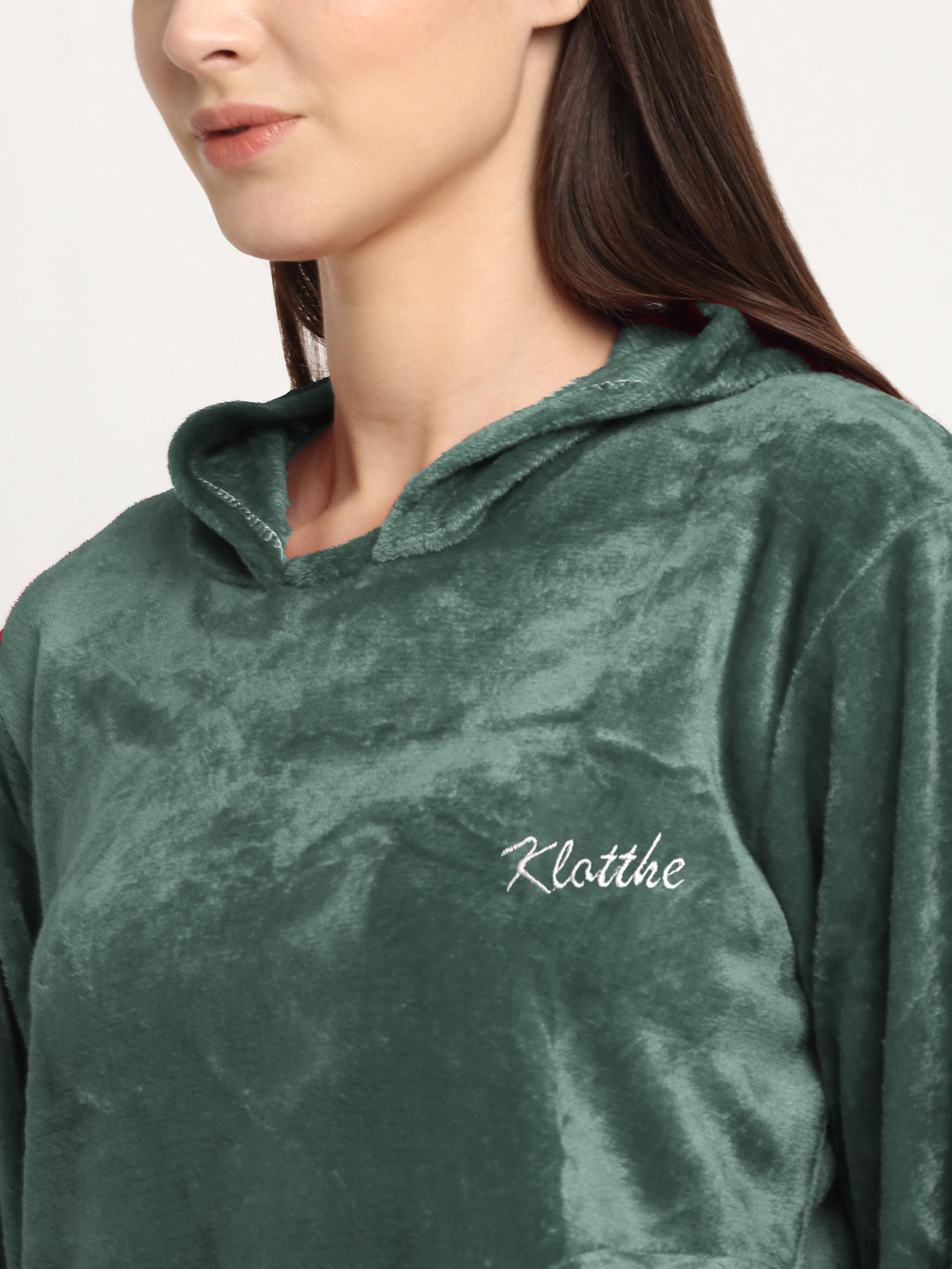 Klotthe Women Green Solid Wool Blend Hooded Night Suit