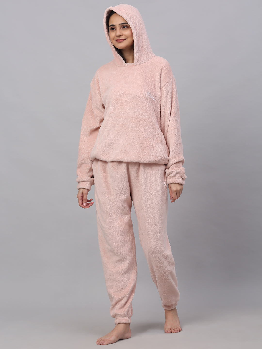 Buy Mgrandbear Woolen Pink Night Suit For Women Online at Best Prices in  India - JioMart.